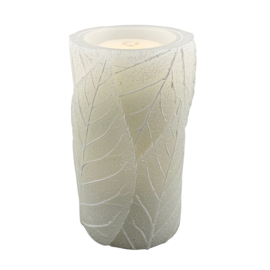 White Leaves Fountain Candle