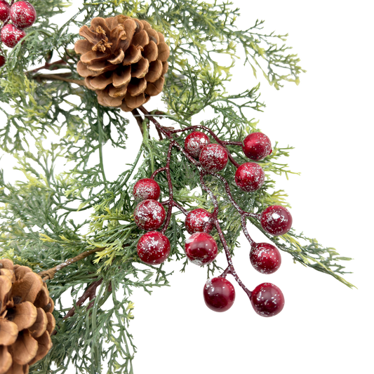 Holiday Candle Ring with Red Berries & Pinecones